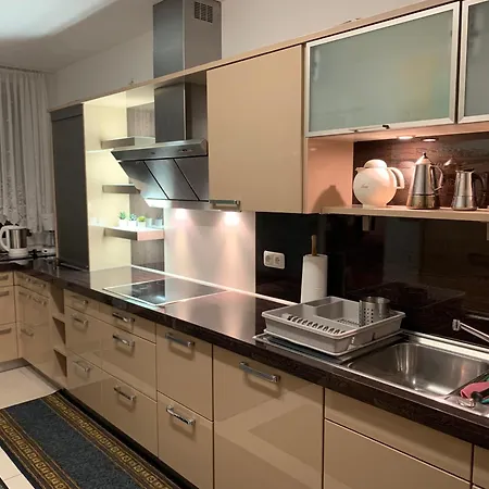 Schoene 3 Zkb In Pfersee Apartmán *